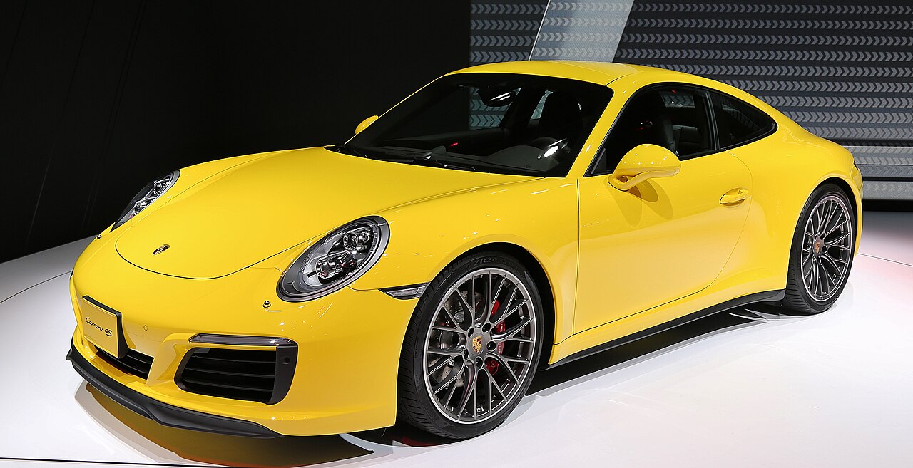 Porsche 911 Carrera 4S coupe photo