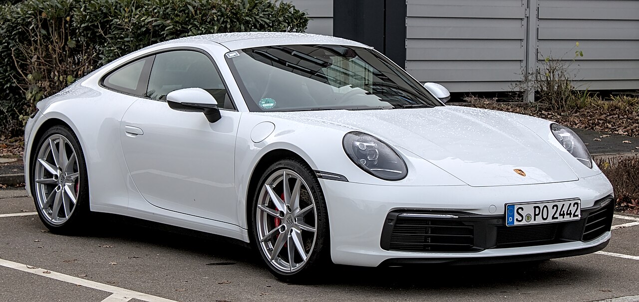 Porsche 911 Carrera S coupe photo
